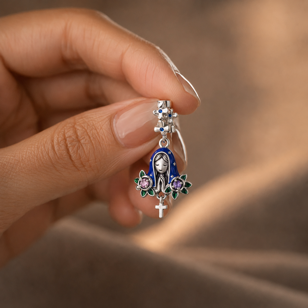 Dije Rosas de Nuestra Señora — Plata 925