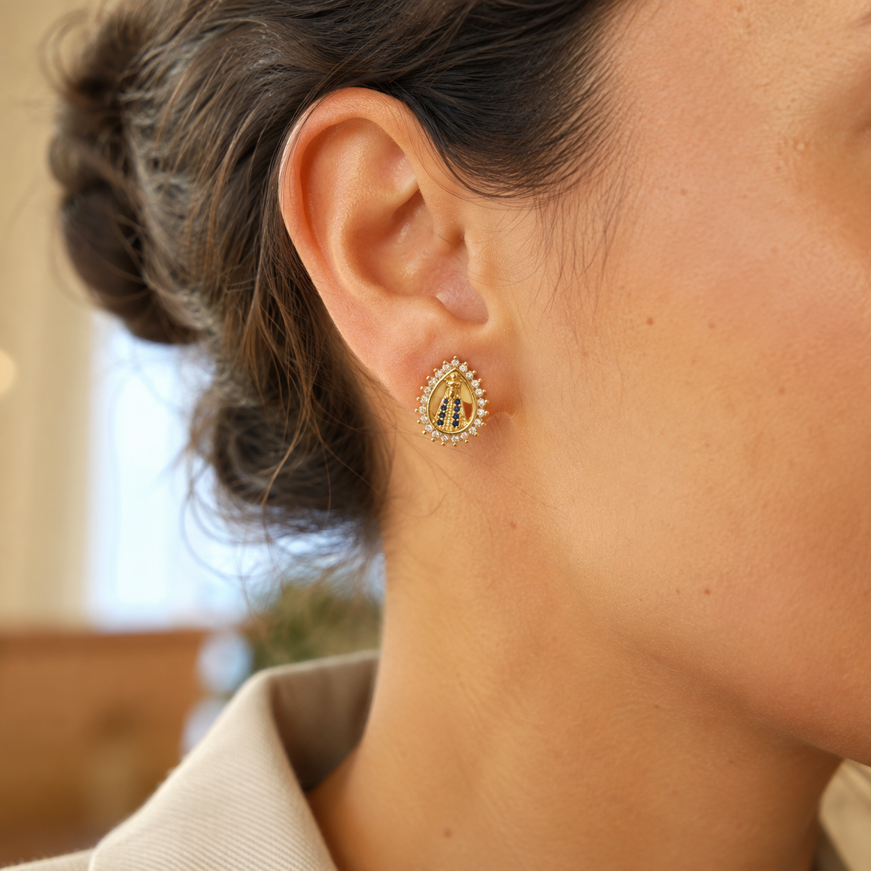 Aretes Virgen María Gota