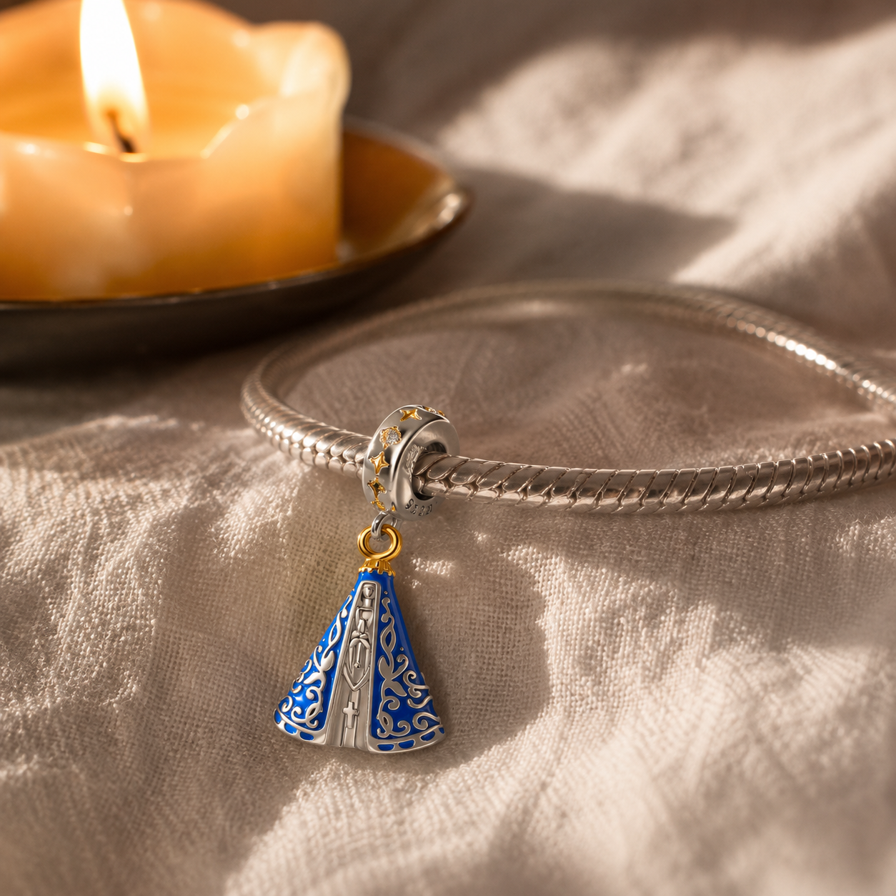Dije Madre del Cielo Azul — Plata 925