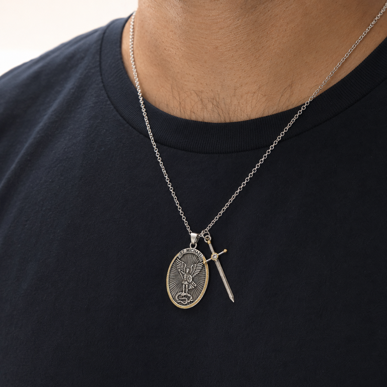 Collar San Miguel Arcángel — Protector Celestial