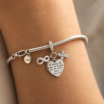 Dije Corazón "Sé Fuerte y Valiente"