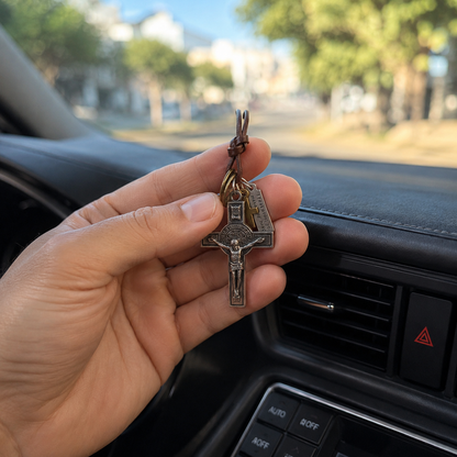 Cruz Retro para Auto – Colgante de Fe en Cuero