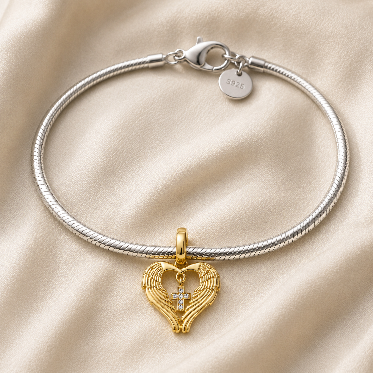 Dije Alas de Ángel  — Baño de Oro 18k