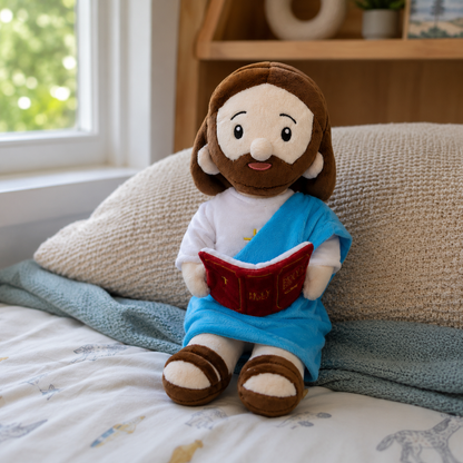 Peluche de Jesús con la Biblia — Muñeco Devocional