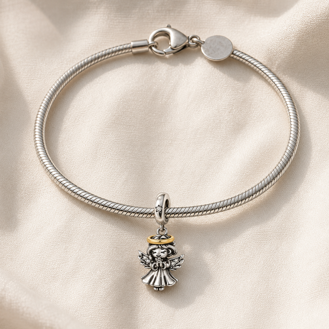 Dije Ángel con Aureola Dorada — Plata 925