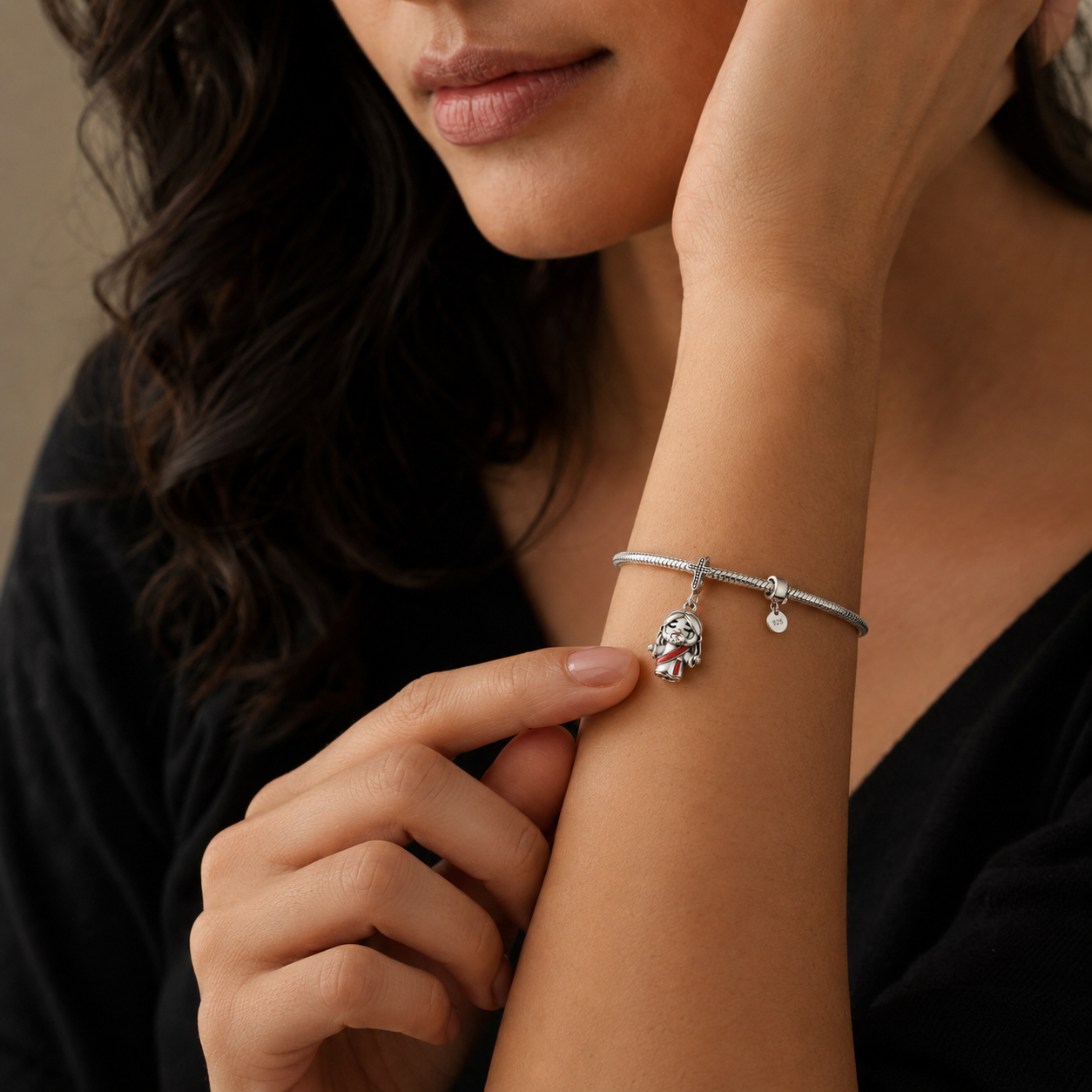 Dije Cristo Rey Glorioso — Plata 925