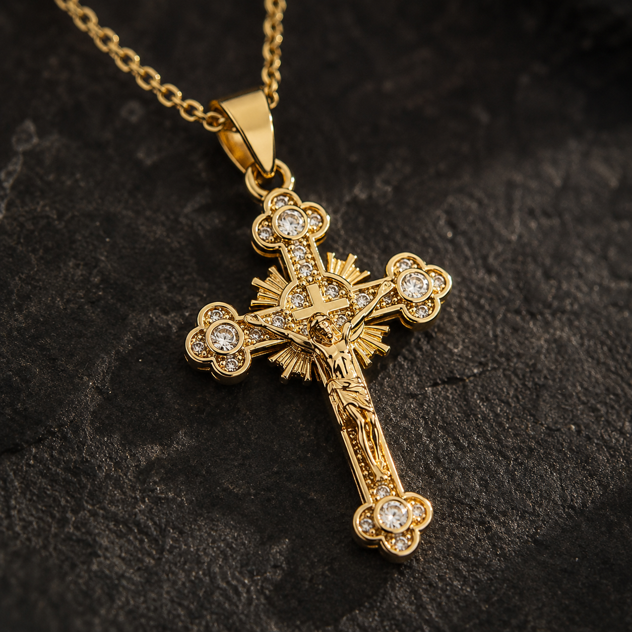 Collar Cruz Radiante
