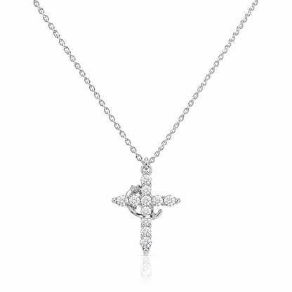 Collar Cruz & Corona – Elegancia y Propósito