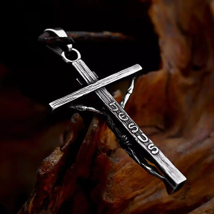 Collar Cruz de Redención Inquebrantable