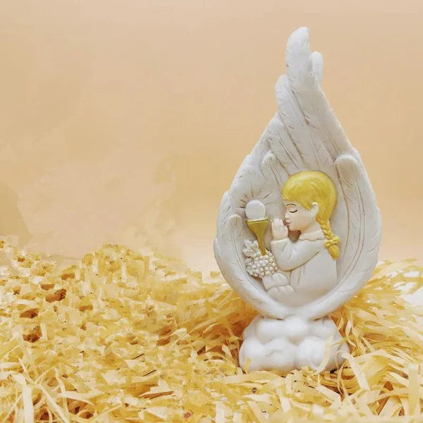 Sagrada Familia — Bajo las Alas del Ángel