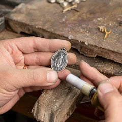 Collar Milagroso de Nuestra Señora de la Gracia